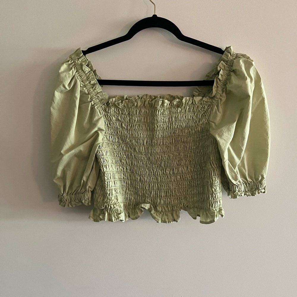Levi’s Green Puff Sleeve Smocked Top